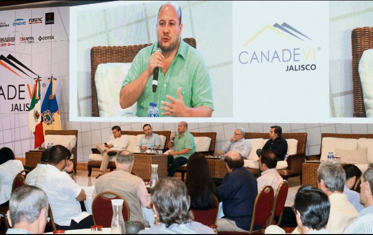 El gobernador electo de Jalisco, Enrique Alfaro Ramírez, dijo que se trabajará en conjunto con la Canadevi para el desarrollo de vivienda digna. ESPECIAL