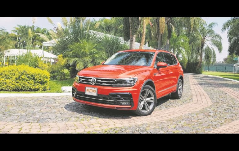 Volkswagen recientemente incorporó a su portafolio una nueva versión en el catálogo del Tiguan, probamos la variante R-Line que se enfoca en potenciar las virtudes deportivas de esta SUV.
