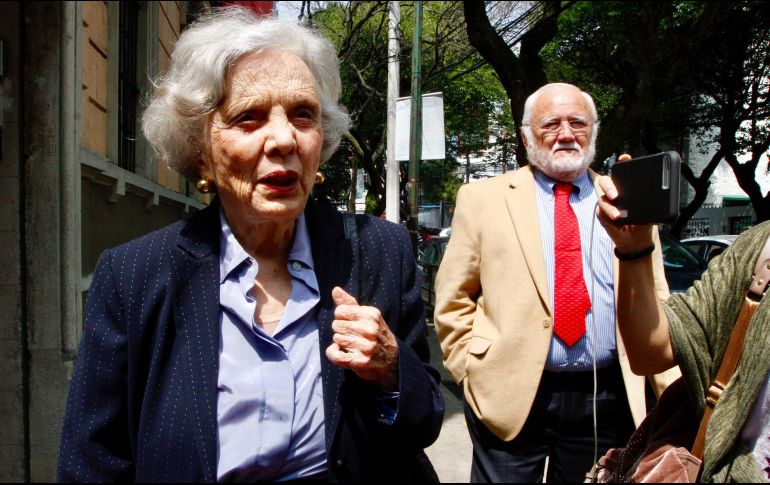 Afuera de la casa de transición, ubicada en la colonia Roma, Poniatowska expresó que 