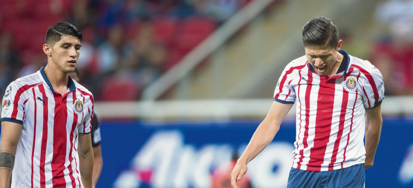 Los dos cambios ofensivos que mandó José Cardozo, Alan Pulido y Jesús Godínez, no dieron resultado ante un Pachuca que supo sacar ventaja de las pifias del Rebaño. MEXSPORT