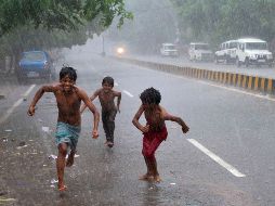 En la India es notoria la preferencia por el niño, debido a que perpetúa el linaje y hereda propiedades. AP / ARCHIVO