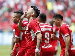 La victoria coloca a los escarlatas como séptimo lugar general, en espera del último partido de la jornada. EFE/J. Nuñez