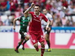 Rubens Sambueza celebra tras conseguir el gol del triunfo para el Toluca. MEXSPORT