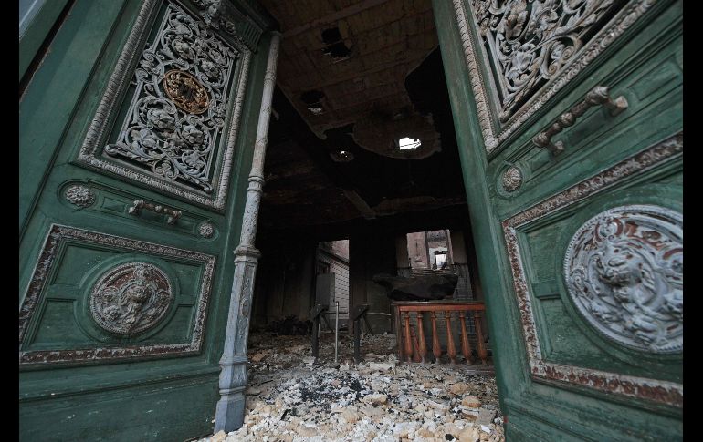 El meteorito Bendegó, el mayor ya encontrado en el país, se ve a la entrada del recinto. La pieza es resistente a altas temperaturas.