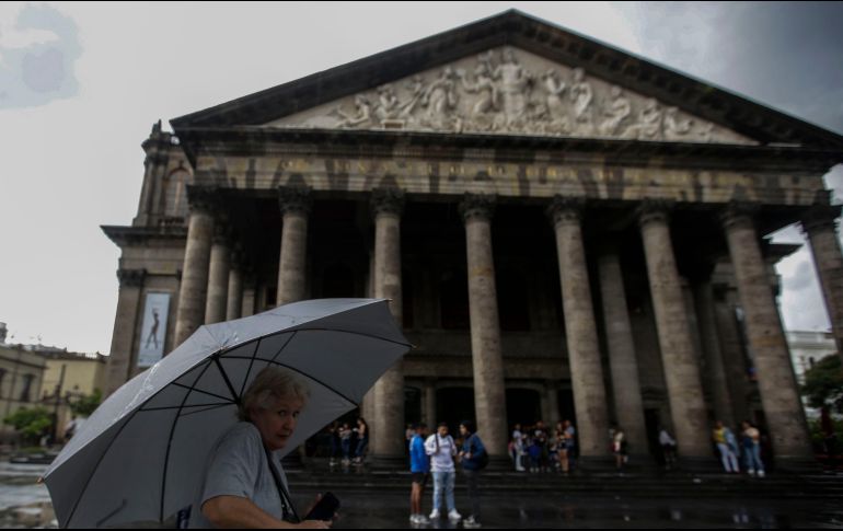 Este martes la zona costa de Jalisco amanece con nubes y existe probabilidad de lluvia aislada en la tarde; Guadalajara mantiene el pronóstico de lluvia. EL INFORMADOR / F. Atilano