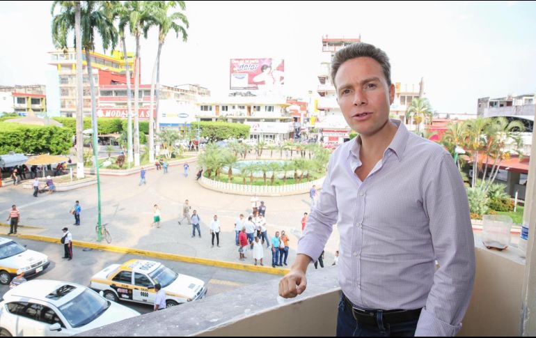 Desde que tomó protesta como senador, Velasco dijo que pediría licencia para terminar su mandato como gobernador. FACEBOOK / Manuel Velasco Coello