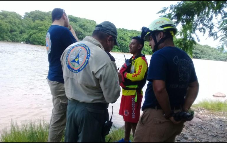 Desde el lunes, elementos estatales de Jalisco, Nayarit, Puerto Vallarta y Bahía de Banderas iniciaron con la búsqueda del cuerpo. ESPECIAL/ Protección Civil Jalisco