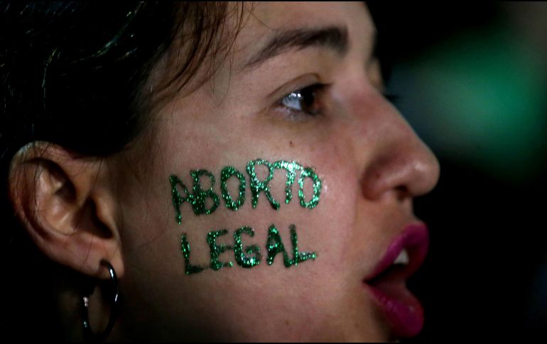 En abril, la Comisión de Justicia de la Cámara de Diputados presentó una propuesta que excluye del Código Penal los tres causales para la despenalización del aborto, lo que ha generado reacciones tanto dentro como fuera del país, para que se admitan. EFE / ARCHIVO