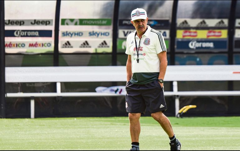 México cuenta con el ''Tuca'' de forma temporal. Tras el Mundial de Rusia 2018 varias Selecciones tuvieron cambios en su banquillo. La salida de Juan Carlos Osorio dejó una vacante que hasta el momento no ha sido cubierta de manera definitiva, pero el Tri optó por Ricardo ''Tuca'' Ferretti como estratega interino para los encuentros ante Uruguay y Estados Unidos, aunque es un hecho que el brasileño no se quedará al frente durante todo el proceso y sólo dirigirá hasta diciembre. MEXSPORT / ARCHIVO