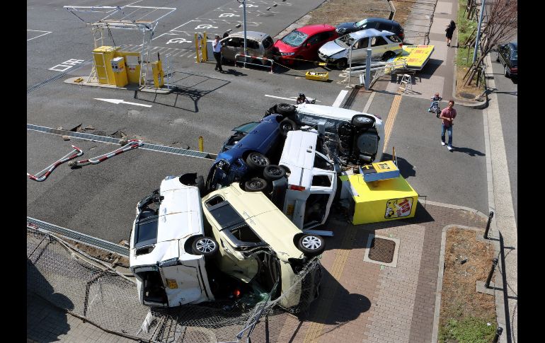 El vigésimo primer tifón que atraviesa Japón esta temporada dejó sin electricidad a 2.4 millones de hogares, la mayoría en Osaka y zonas limítrofes.