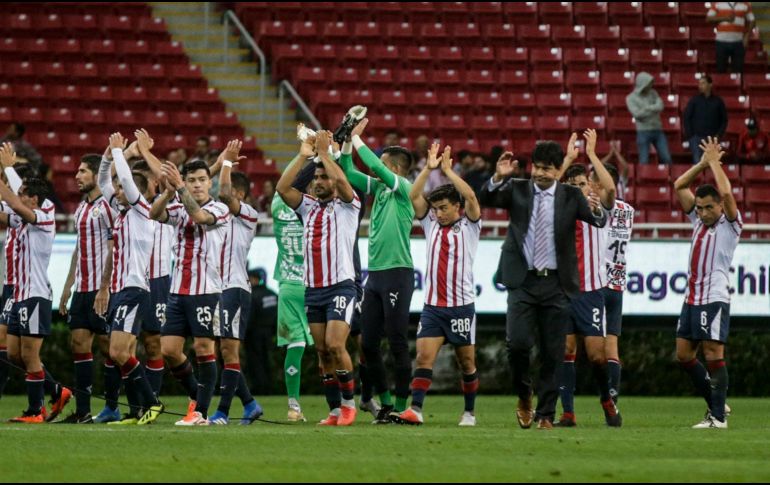 Los rojiblancos viajarán este jueves a EU donde sostendrán un partido amistoso contra América, con la intención de no perder ritmo debido al paro de la Liga MX por la Fecha FIFA. EL INFORMADOR / ARCHIVO