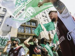 Argentina afronta una crisis económica y política. AFP