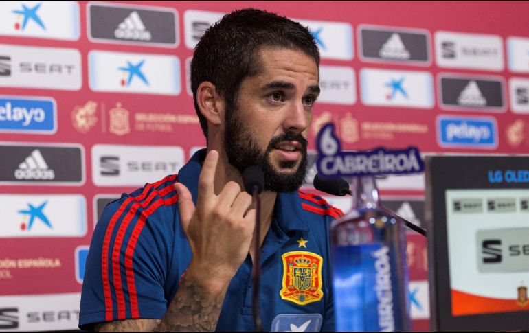 El mediocampista reconoció el trabajo de sus compañeros Marco Asensio, Gareth Bale y Karim Benzema, quienes han provocado que no se vea la ausencia del astro portugués. EFE / R. Jiménez