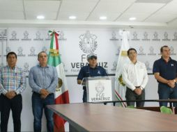 El fiscal Jorge Winckler ofrece una rueda de prensa para comunicar este descubrimiento. TWITTER/@FGE_Veracruz