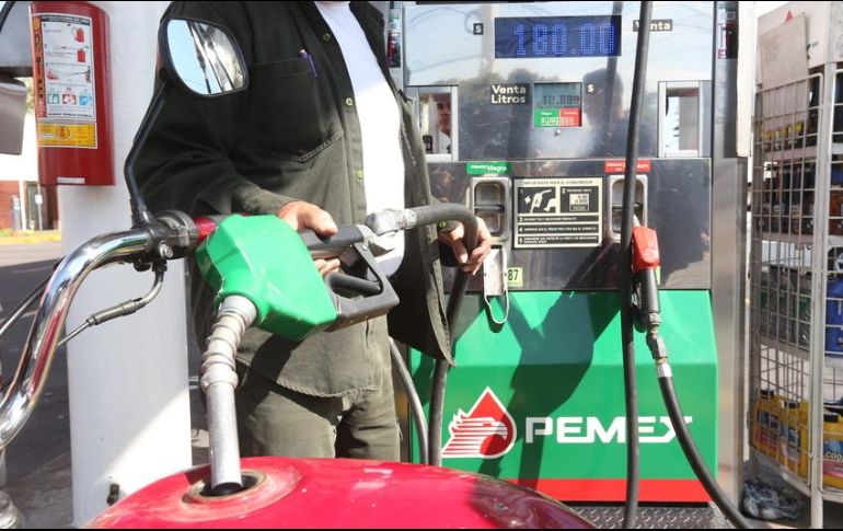 Entre los bienes y servicios cuyas alzas de precios tuvieron mayor incidencia sobre la inflación en agosto, destacan: las gasolinas de alto y bajo octanaje. EL INFORMADOR / ARCHIVO