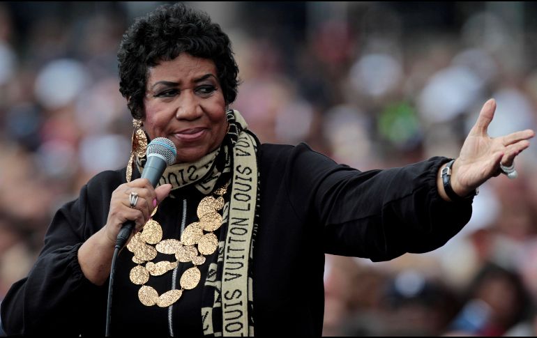 La subasta de más de 30 vestidos y accesorios que lució Aretha Franklin en el escenario se realizará el 10 de noviembre. EFE / ARCHIVO