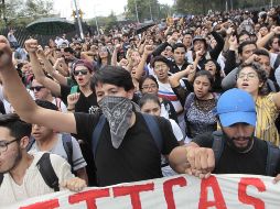 José Ramón Amieva dice que son lesiones que pusieron en riesgo la vida de al menos dos jóvenes, por lo que pudiera considerarse hasta la tentativa de homicidio. EFE / ARCHIVO