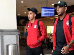 Jefferson Duque y Leiton Jiménez, en el aeropuerto. TWITTER/@atlasfc