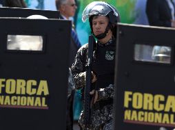 Bolsonaro fue acuchillado cuando era llevado a hombros, en medio de una multitud, por una céntrica calle de Juiz de Fora, hecho que provocó gran conmoción en Brasil.  EFE/ J. Alves