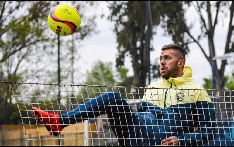 ''Me siento muy bien, falta un poco de tiempo, pero me siento bien'', manifestó el ariete del América. TWITTER / @jeremy_menez187