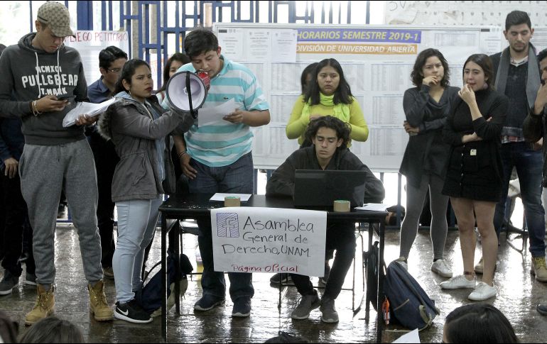 Se espera que en las próximas horas se defina la entrega de los planteles faltantes. NTX/B. Moncada
