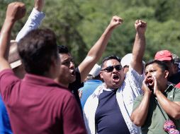 La  expedición de 900 cheques a miembros del SNTE no cubre a todos los afectados por lo que el paro docente continuarÁ hasta el lunes. ARCHIVO / EL INFORMADOR