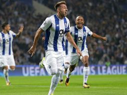 El mexicano es un jugador libre para firmar en enero si no acuerda la renovación con el FC Porto.  AP / ARCHIVO