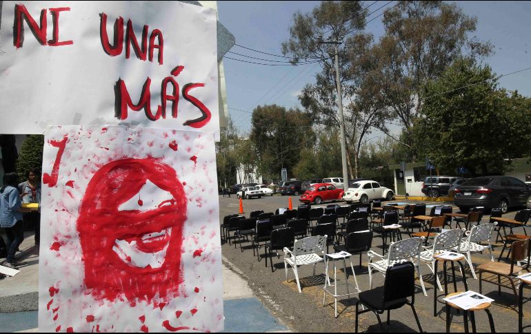 Los estudiantes exigieron justicia para Deni Aurora Hernández Jiménez, Maribel González Bernal y para Areli Lizbeth Salazar, víctimas de feminicidio. SUN / ARCHIVO