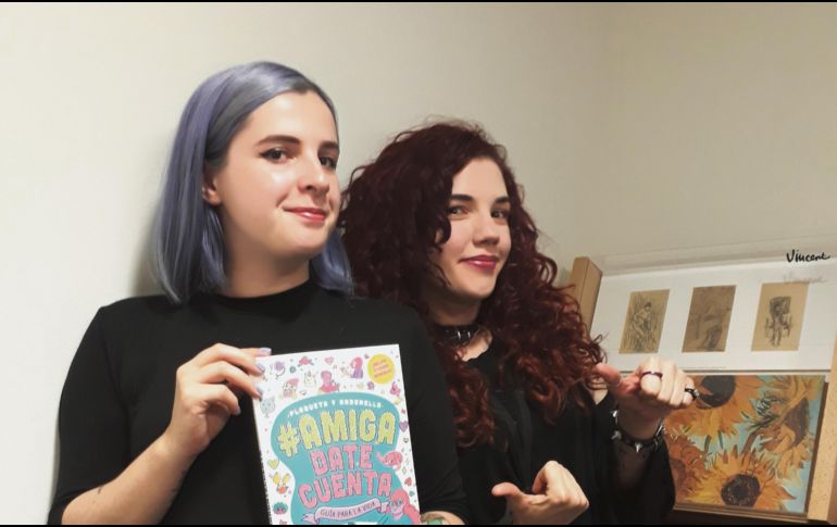 El libro tiene como finalidad explicar de manera divertida temas de interés para chica a adolescentes