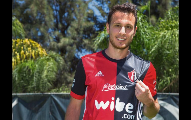 Ángelo Henríquez. Chileno seleccionado que llegó al Atlas en el Clausura 2018 procedente del Dínamo de Zagreb de Croacia. Sólo ha hecho un gol y regresó a Chile, donde marcó dos veces en su debut. MEXSPORT / ARCHIVO