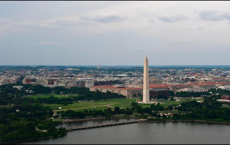 Más de un millón de residentes de la costa este de Estados Unidos han recibido órdenes de abandonar sus hogares antes de la llegada de la tormenta, prevista para el jueves. AFP / ARCHIVO