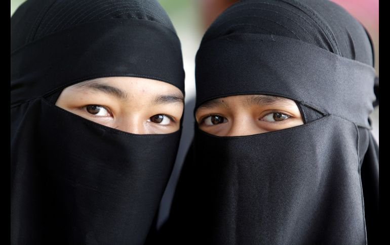 Estudiantes asisten al desfile de celebración del Año Nuevo islámico en Banda Aceh,  Indonesia. EFE/H. Simanjuntak