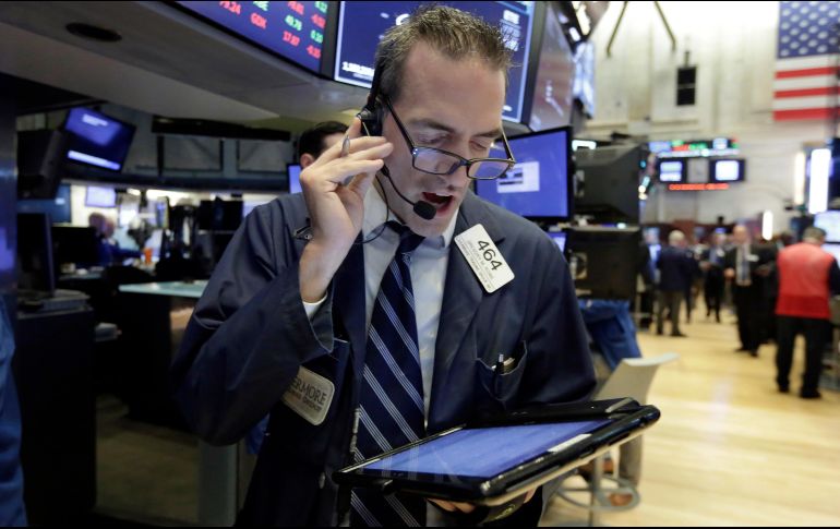 A lo largo del día, se registró una remontada de los mercados tras un difícil arranque de operaciones. AP/R. Drew