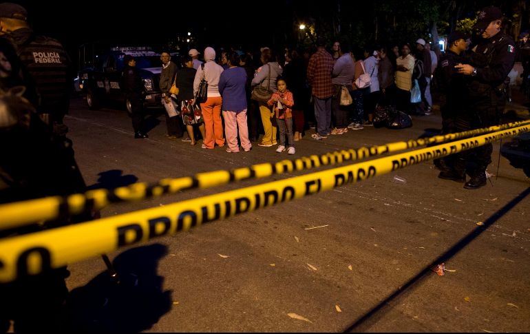 Dos mujeres y un hombre fallecieron, mientras que una joven resultó lesionada. AP/ARCHIVO