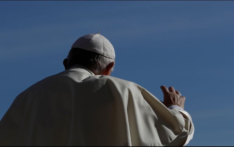 Algunos observadores advierten que grupos críticos a Francisco están utilizando la crisis para atacarlo directamente y precipitar su dimisión. AP / A. Tarantino