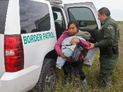 Las unidades familiares son considerados como los individuos detenidos con otro integrante de su misma familia. EFE / ARCHIVO