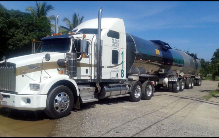 Lo asegurado del remolque tipo tanque es entregado y queda a disposición del Ministerio Público de la Federación, quien continúa con la integración de la carpeta de investigación. NTX / ARCHIVO