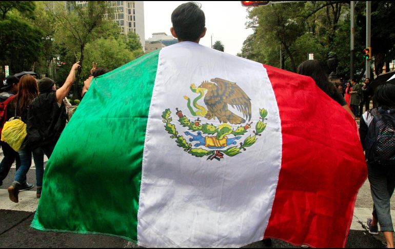 En completo silencio, los participantes marcharon por Paseo de la Reforma hacia el Zócalo capitalino. NTX/J. Lira
