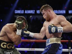 Óscar de la Hoya, promotor de Álvarez promete que 