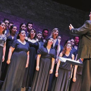 Celebra las fiestas patrias con recital mexicano