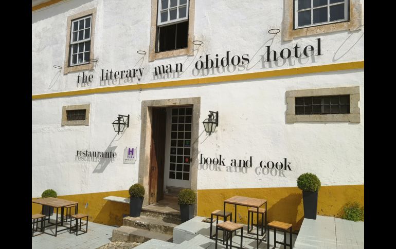 Fachada. El encanto y la sencillez se dejan ver en la portada del edificio.