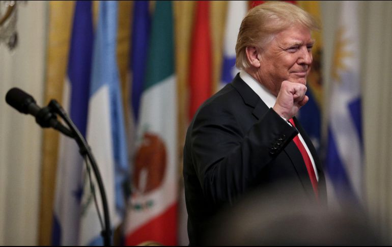 El presidente estadounidense, Donald J. Trump, habla durante la celebración del Mes Nacional de la Herencia Hispana. EFE/O. Contreras