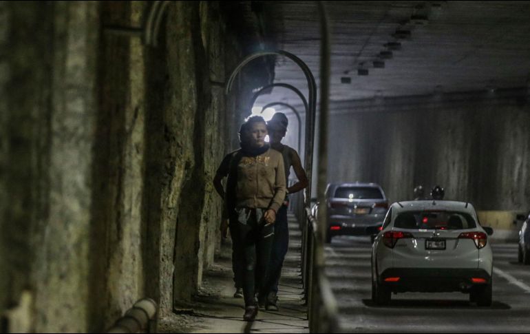 Personal del Ayuntamiento también limpiará el túnel y colocará las rendijas faltantes en los respiradores para evitar que vuelan a ser ocupados. EL INFORMADOR/F. Atilano