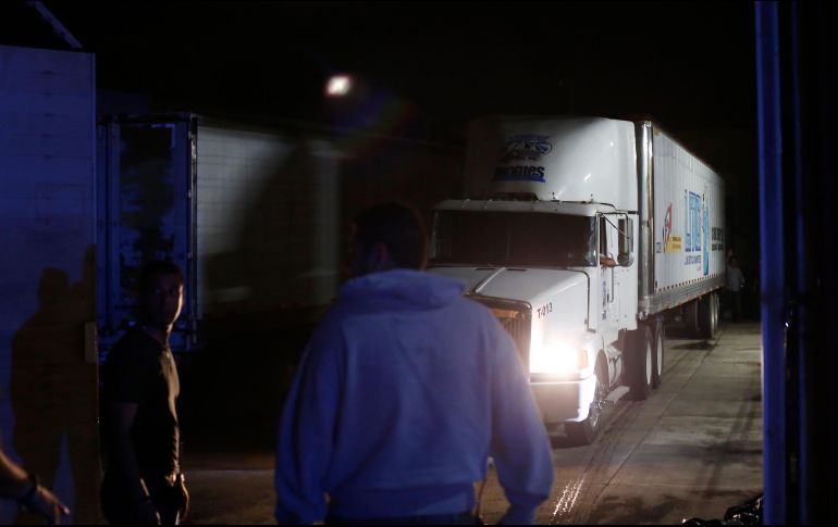 Cotero dice también que fue hace dos años cuando el entonces fiscal, Eduardo Almaguer y el fiscal central, Rafael Castellanos, determinaron el manejo y destino de los cuerpos debido al sobrecupo en el IJCF. EFE / F. Guasco