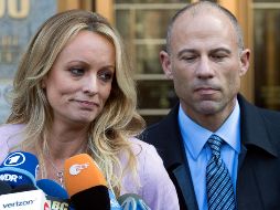 Daniels afirma que luego del encuentro ella siguió tomando las llamadas de Trump con la esperanza de que él cumpliera su promesa de incluirla en su programa de televisión.  AP / ARCHIVO