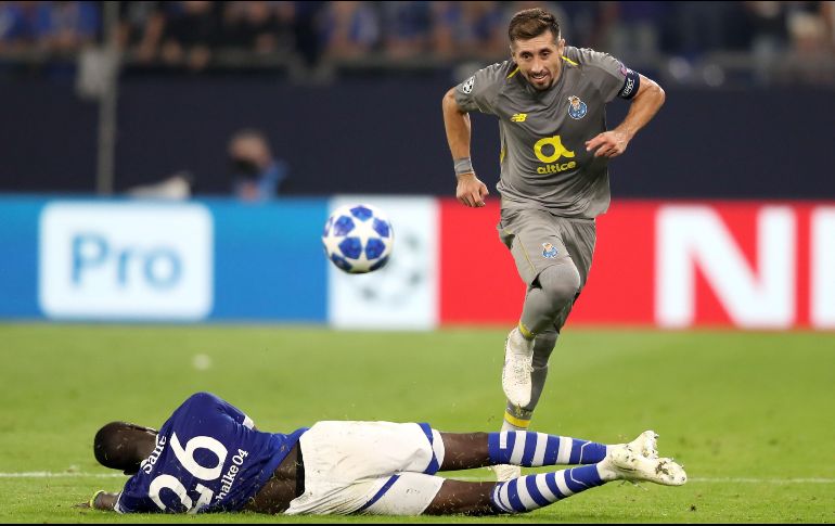 Héctor Herrera disputó los 90 minutos del encuentro, en los que recibió tarjeta amarilla. EFE/F. Vogue