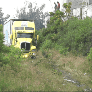 Convenio da a Fiscalía responsabilidad de tráiler con cadáveres