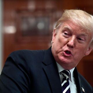 Trump vuelve a atacar al fiscal general de EU, Jeff Sessions