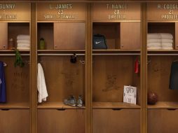 En la imagen se ve el nombre de Lebron en uno de los casilleros, mientras que a su lado está uno con el de Bugs Bunny. FACEBOOK/SpringHill Entertainment