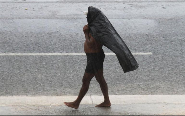 El organismo detalla que los vientos pueden superar superar los 70 kilómetros por hora (km/h) en la mayor parte del estados de Michoacán y Guerrero. NTX / ARCHIVO